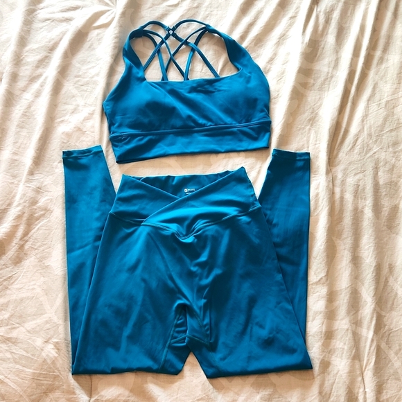 Buffbunny Collection Pants - BuffBunny Siren Leggings and Revolution Bra Set